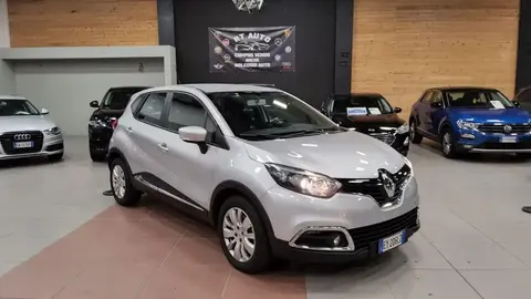 Used RENAULT CAPTUR Diesel 2015 Ad 