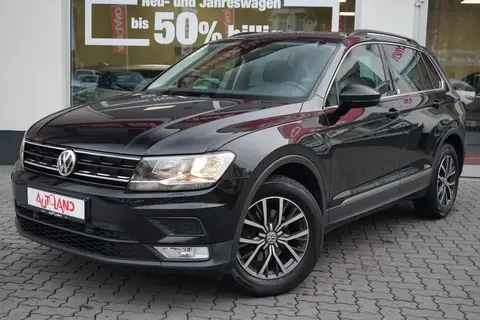 Used VOLKSWAGEN TIGUAN Petrol 2017 Ad 