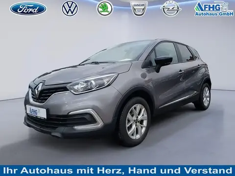 Used RENAULT CAPTUR Petrol 2019 Ad 