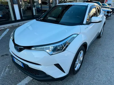 Used TOYOTA C-HR Hybrid 2017 Ad 