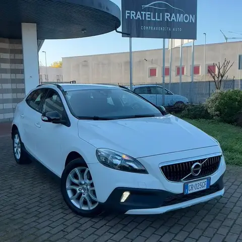 Used VOLVO V40 Diesel 2018 Ad 