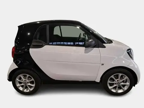 Annonce SMART FORTWO Essence 2019 d'occasion 