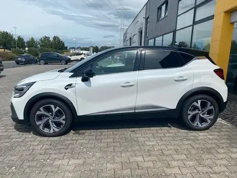 Used RENAULT CAPTUR Hybrid 2022 Ad 