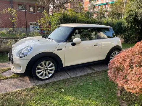 Used MINI COOPER Diesel 2016 Ad 