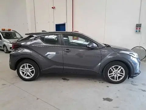 Used TOYOTA C-HR Hybrid 2020 Ad 