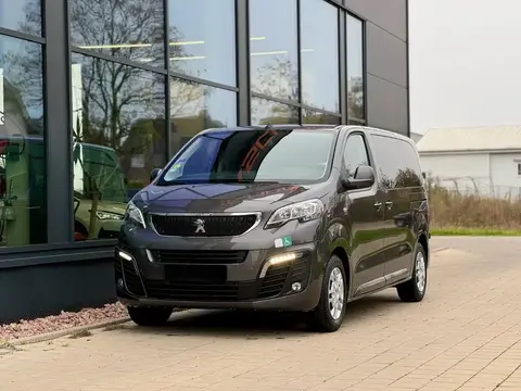 Used PEUGEOT TRAVELLER Diesel 2019 Ad 