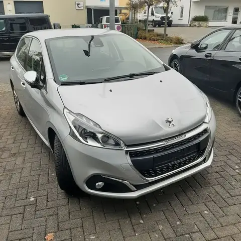 Used PEUGEOT 208 Petrol 2019 Ad 