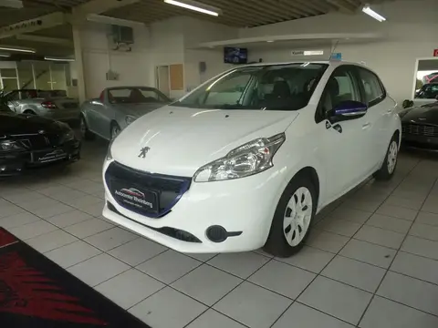 Used PEUGEOT 208 Petrol 2014 Ad 