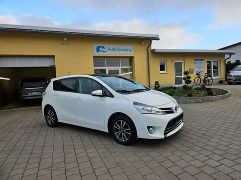 Used TOYOTA VERSO Petrol 2015 Ad 