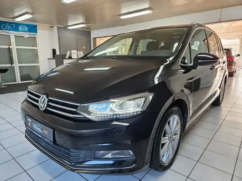 Used VOLKSWAGEN TOURAN Petrol 2015 Ad 