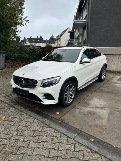 Used MERCEDES-BENZ CLASSE GLC Petrol 2018 Ad 