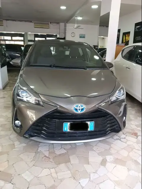 Used TOYOTA YARIS Hybrid 2019 Ad 