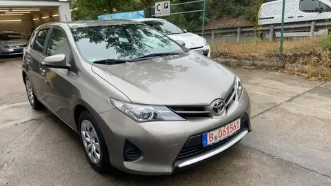 Used TOYOTA AURIS Petrol 2015 Ad 