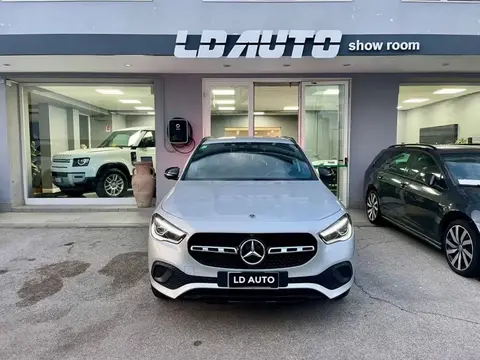 Used MERCEDES-BENZ CLASSE GLA Hybrid 2022 Ad 