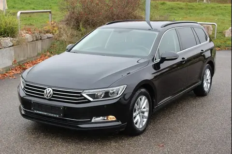 Used VOLKSWAGEN PASSAT Petrol 2018 Ad 