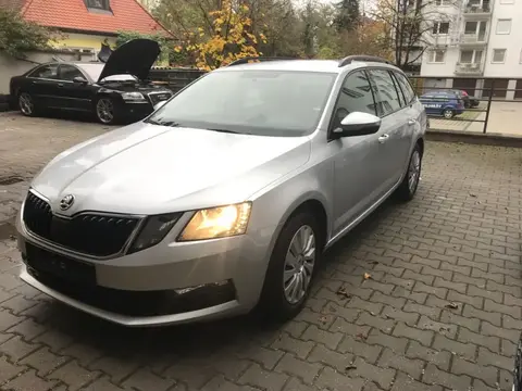 Annonce SKODA OCTAVIA Essence 2018 d'occasion 