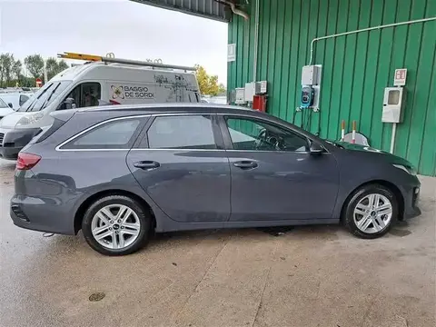 Used KIA XCEED Diesel 2019 Ad 