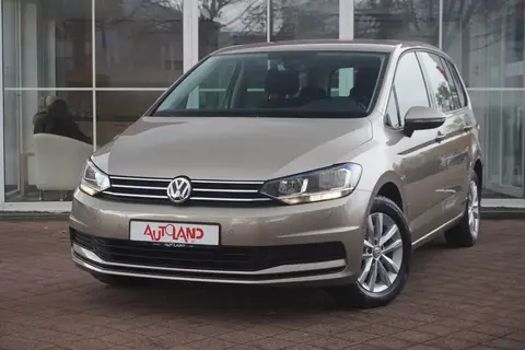 Used VOLKSWAGEN TOURAN Petrol 2019 Ad 