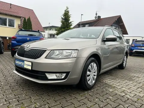 Used SKODA OCTAVIA Petrol 2016 Ad 