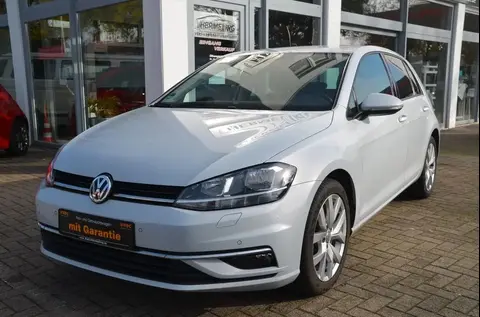 Used VOLKSWAGEN GOLF Petrol 2017 Ad 