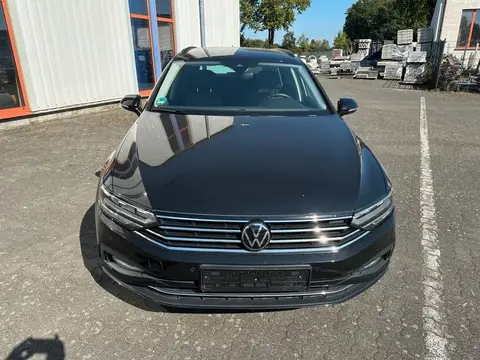 Used VOLKSWAGEN PASSAT Petrol 2023 Ad 