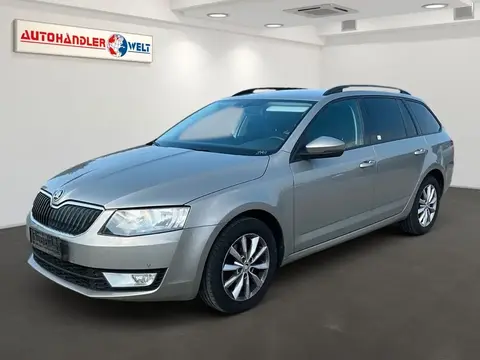 Used SKODA OCTAVIA Petrol 2016 Ad 