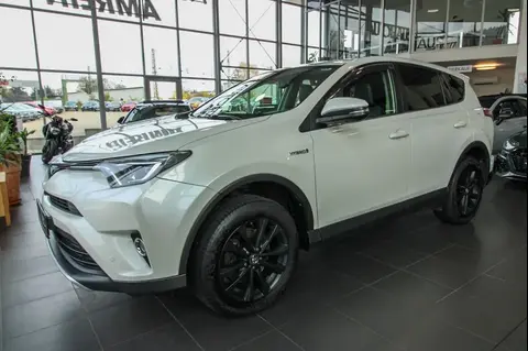 Used TOYOTA RAV4 Hybrid 2016 Ad 