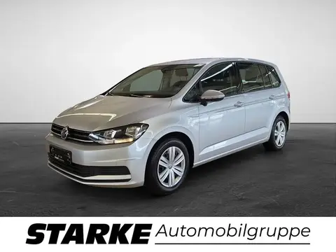 Used VOLKSWAGEN TOURAN Petrol 2017 Ad 