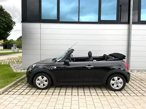 Used MINI COOPER Petrol 2018 Ad 