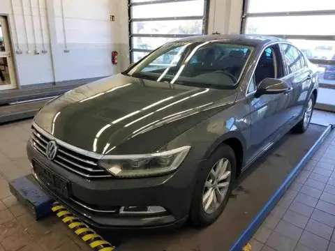 Used VOLKSWAGEN PASSAT Diesel 2019 Ad 