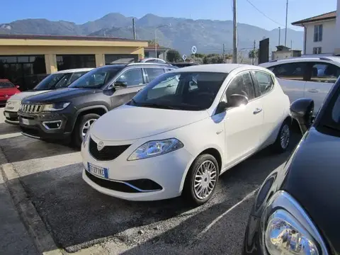 Annonce LANCIA YPSILON Essence 2016 d'occasion 