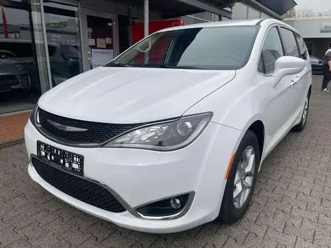 Used CHRYSLER PACIFICA Petrol 2019 Ad 