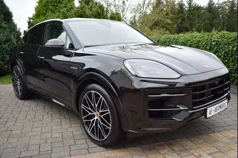 Used PORSCHE CAYENNE Hybrid 2024 Ad 