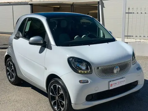 Annonce SMART FORTWO Essence 2015 d'occasion 