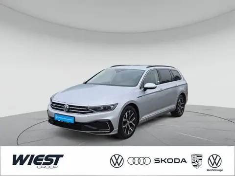 Used VOLKSWAGEN PASSAT Hybrid 2020 Ad 