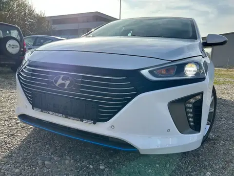 Used HYUNDAI IONIQ Hybrid 2016 Ad 