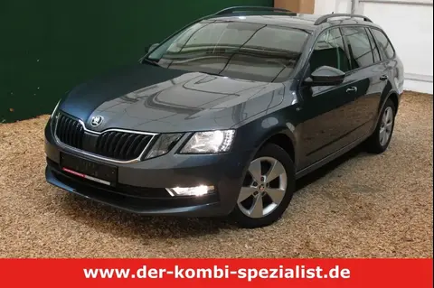 Used SKODA OCTAVIA Petrol 2018 Ad 