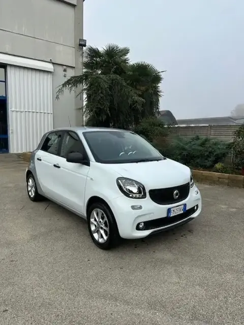 Used SMART FORFOUR Petrol 2017 Ad 