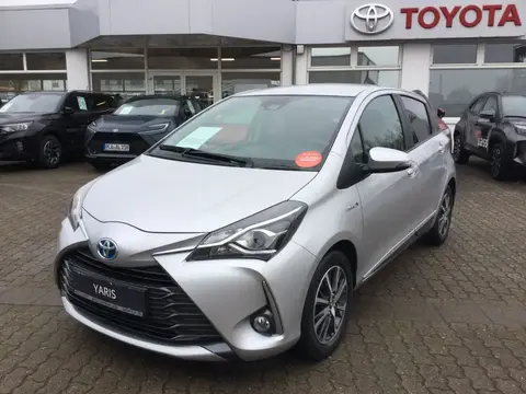 Used TOYOTA YARIS Hybrid 2020 Ad 