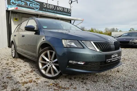 Used SKODA OCTAVIA Petrol 2019 Ad 