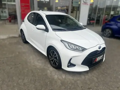 Used TOYOTA YARIS Hybrid 2021 Ad 