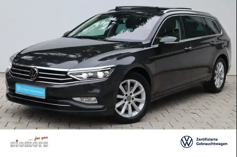 Used VOLKSWAGEN PASSAT Petrol 2021 Ad 