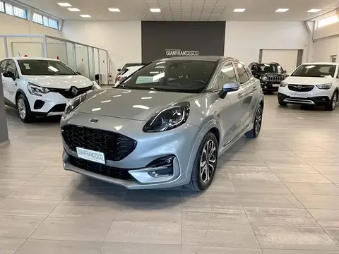 Used FORD PUMA Hybrid 2022 Ad 