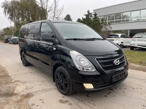 Used HYUNDAI H-1 Diesel 2017 Ad 