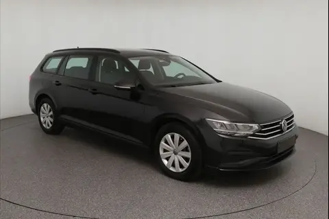 Used VOLKSWAGEN PASSAT Petrol 2022 Ad 