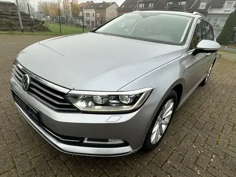 Used VOLKSWAGEN PASSAT Petrol 2018 Ad 