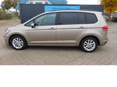 Used VOLKSWAGEN TOURAN Petrol 2018 Ad 