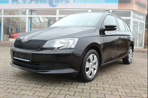 Used SKODA FABIA Petrol 2017 Ad 