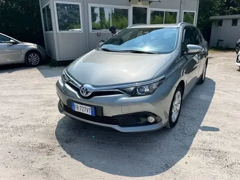 Used TOYOTA AURIS Hybrid 2018 Ad 