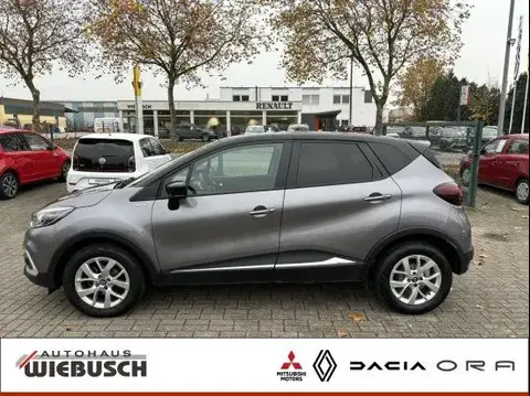 Used RENAULT CAPTUR Petrol 2020 Ad 